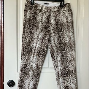 Snake Skin look skinny pants.